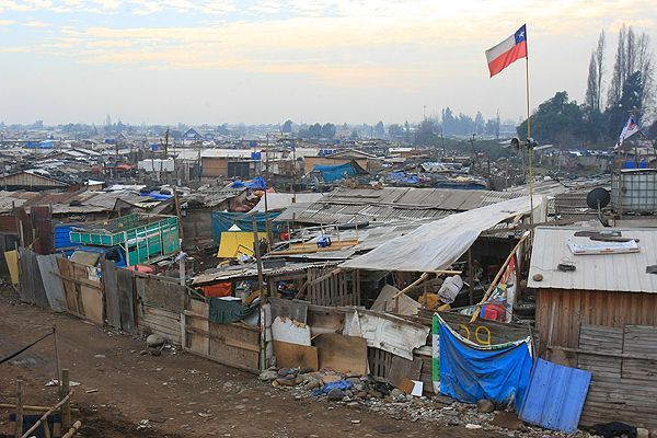 Resultado de imagen de pobreza en chile