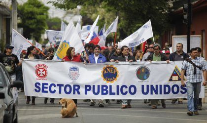 Chile: finalizaron tres semanas de paro de los funcionarios públicos