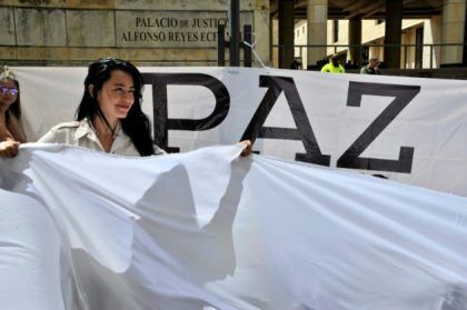 Aprobado el mecanismo legislativo para aplicar el acuerdo con las FARC