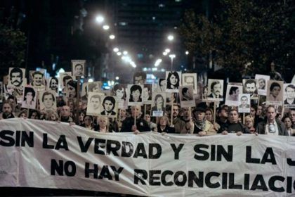 Uruguay repara a víctimas de la acción ilegal del Estado