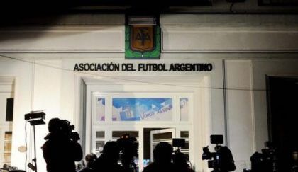 La oscuridad del fútbol argentino