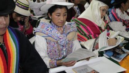 Perú intenta salvar idiomas originarios indígenas