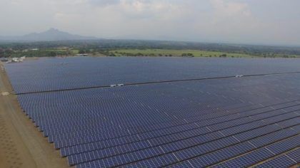 Se inauguró en El Salvador una importante planta solar