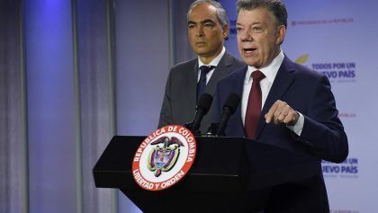 El presidente Santos suspende el diálogo con el ELN