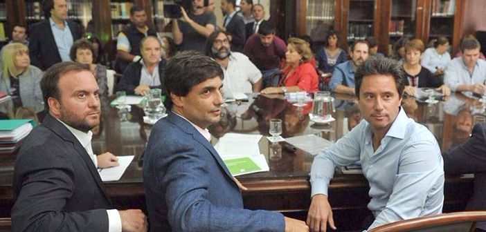 El gobierno evita hablar de salarios y el acuerdo con los gremios está ...