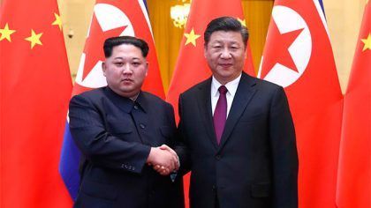 En China el líder de Corea del Norte se compromete en la desnuclearización