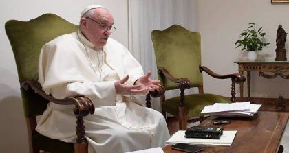 Bergoglio: es una “mentira” asociar islam y terrorismo