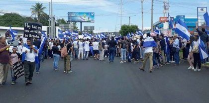 Se reanuda el diálogo en Nicaragua, aunque no cesa la violencia