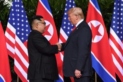 Estados Unidos y Corea del Norte se dan la mano