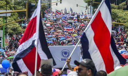 Los sindicatos de Costa Rica deciden seguir con la huelga
