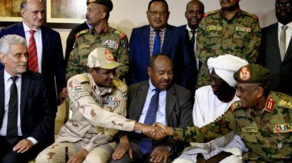 En Sudán, oposición y militares acuerdan un gobierno de transición