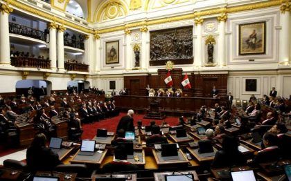 El Congreso de Perú deberá decidir si se adelantan las elecciones