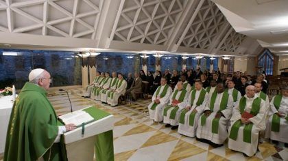 La tibieza espiritual transforma nuestra vida en un cementerio