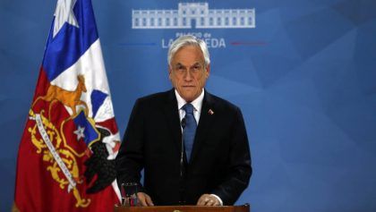 Piñera anuncia un paquete políticas sociales luego de un día de manifestaciones