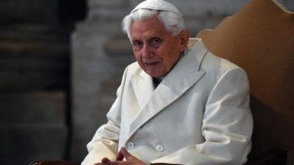 Benedicto XVI reiteró: “No hay dos Papas”