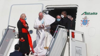 El Papa a los periodistas: el viaje a Irak es un deber hacia una tierra atormentada