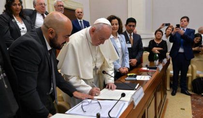 El Papa a jueces argentinos: “No hay democracia con hambre”