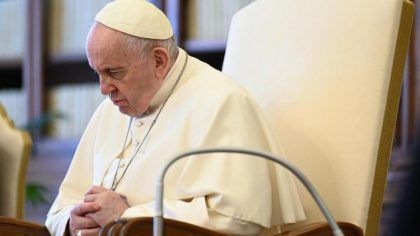 El Papa expresa su “vergüenza” por los abusos ocurridos en Francia